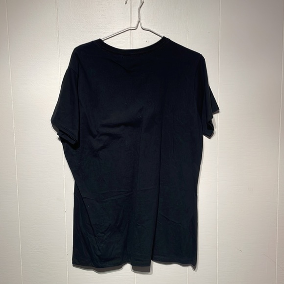 Black Auntie Loves you Tshirt - Picture 3 of 3